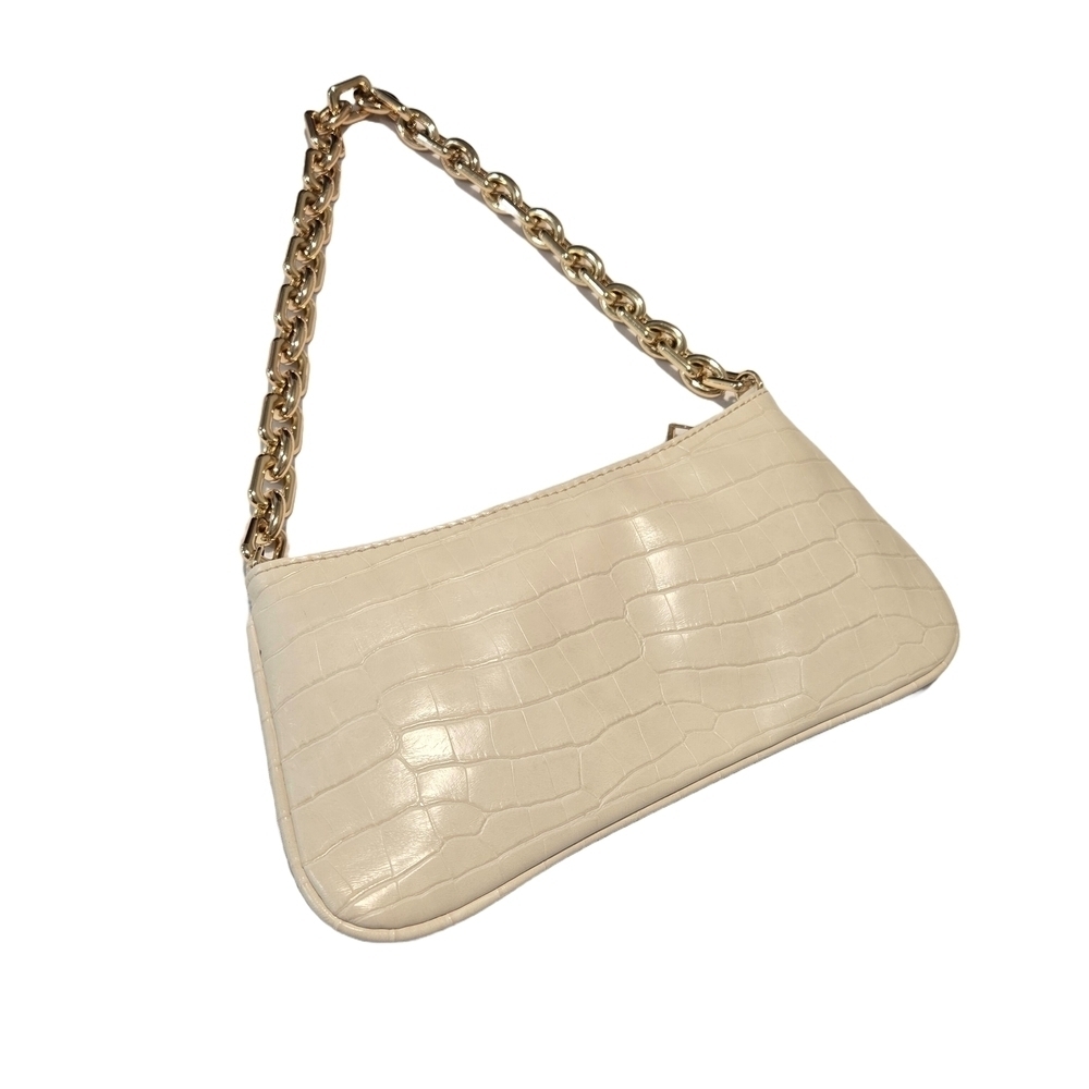 Zara Cream and Gold Clutch with Elegant Detailing - Picture 3 of 11